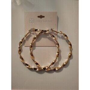 Daisy Fuentes Goldtone Hoop  Earrings New